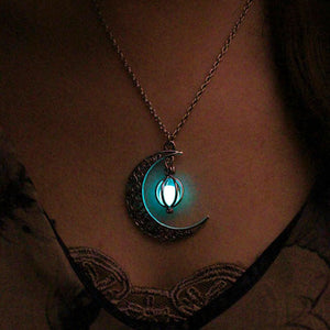 Mond Halskette mit leuchtendem Stein