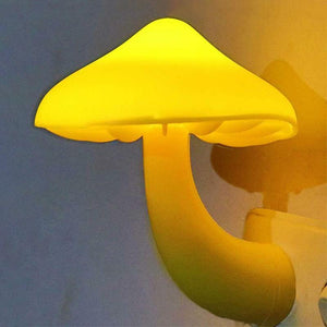Süße kleine Pilz-Nachtlicht